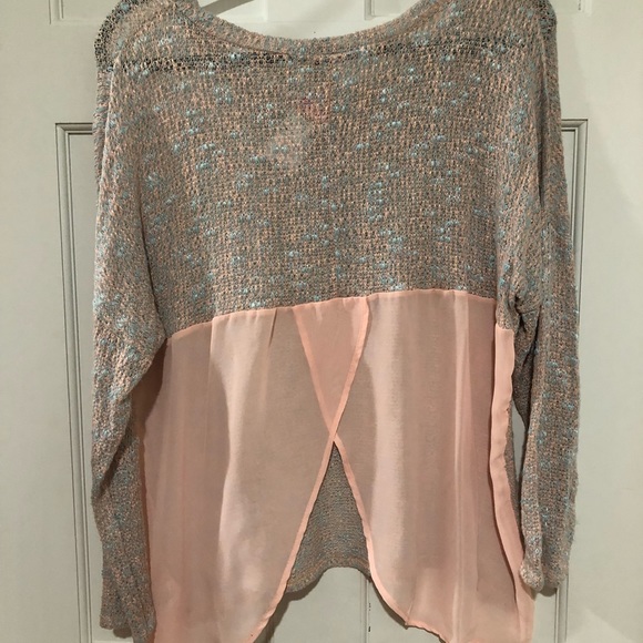 Top - Picture 2 of 2